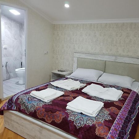 Guest House 15A Kutaisi Bagian luar foto