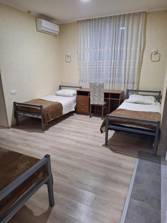 Guest House 15A Kutaisi Bagian luar foto