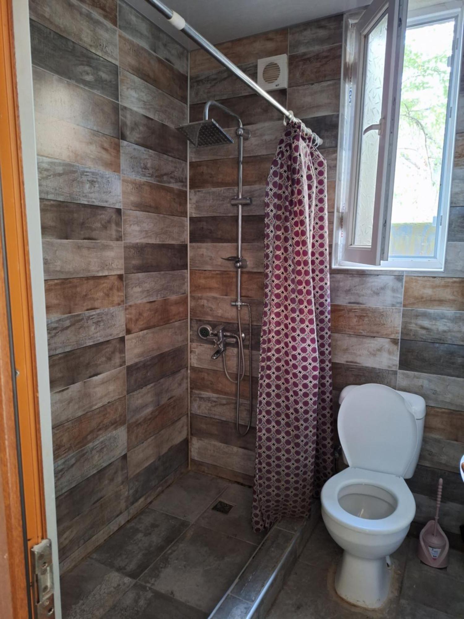Guest House 15A Kutaisi Bagian luar foto