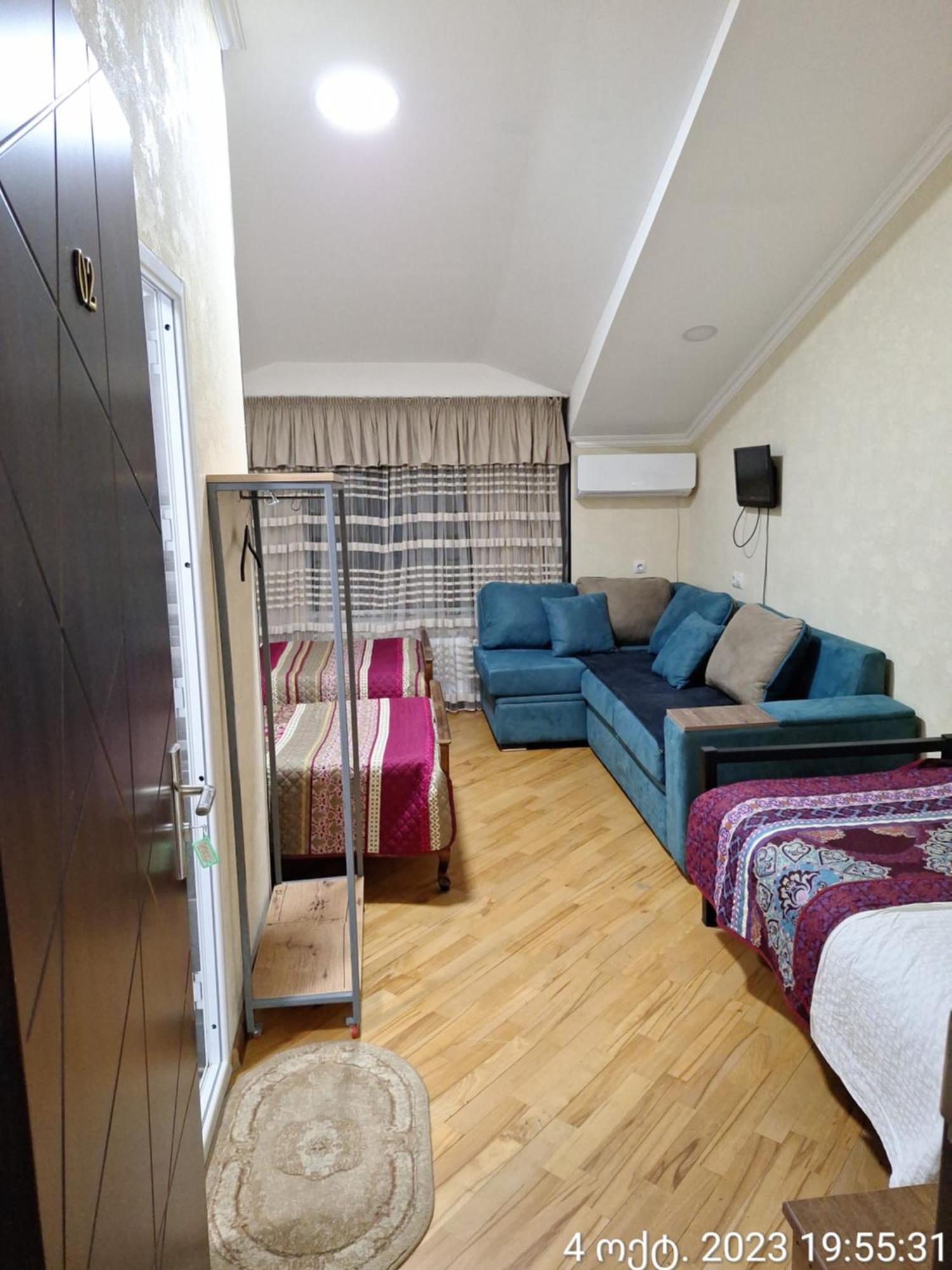 Guest House 15A Kutaisi Bagian luar foto