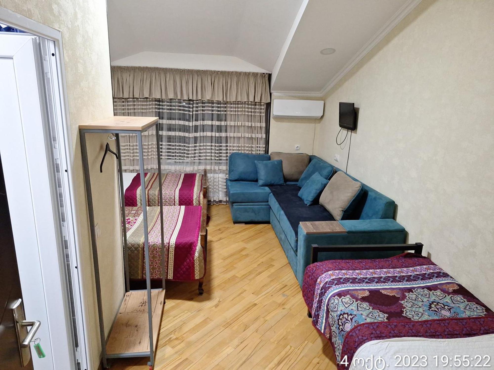 Guest House 15A Kutaisi Bagian luar foto