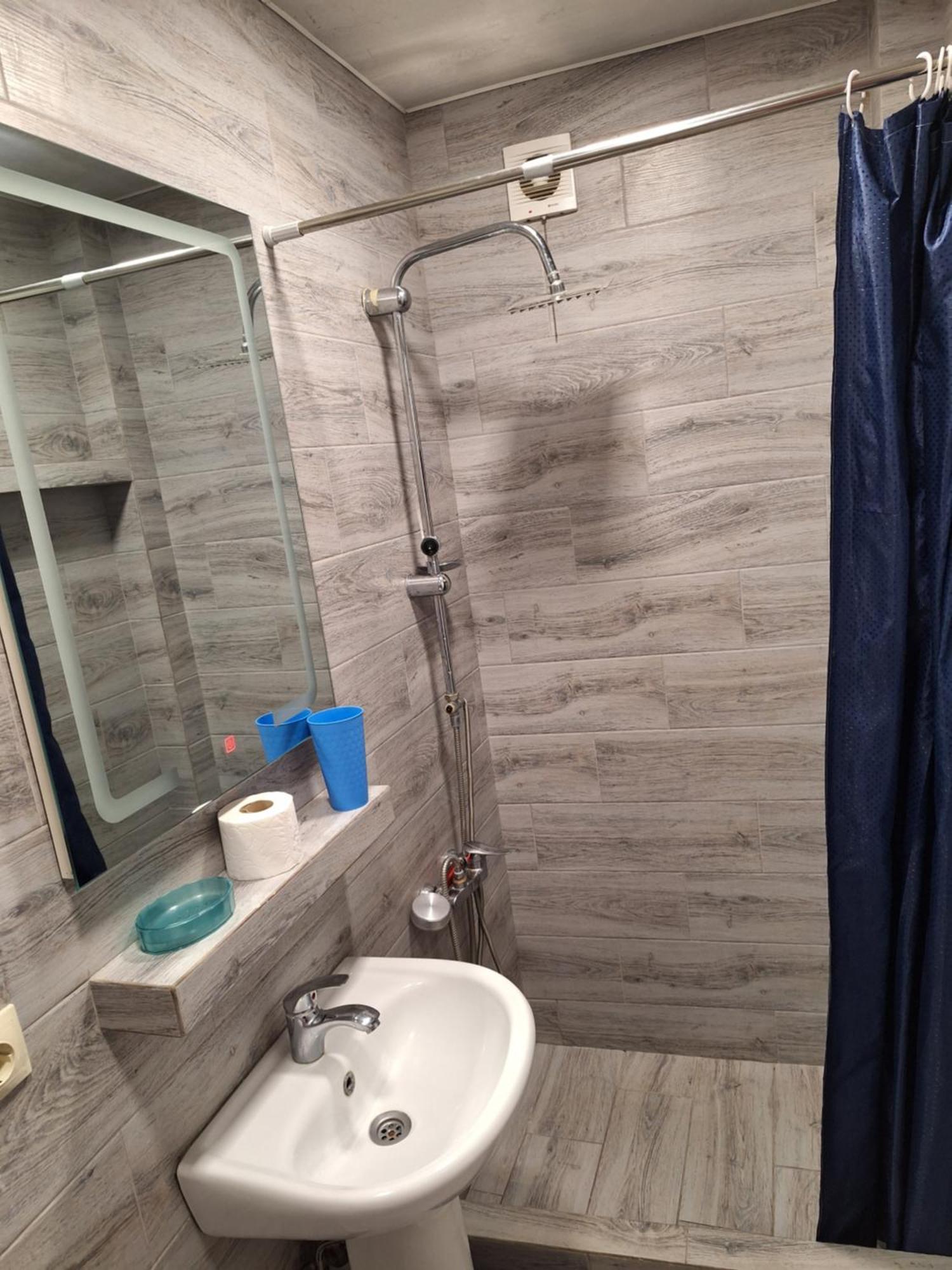 Guest House 15A Kutaisi Bagian luar foto