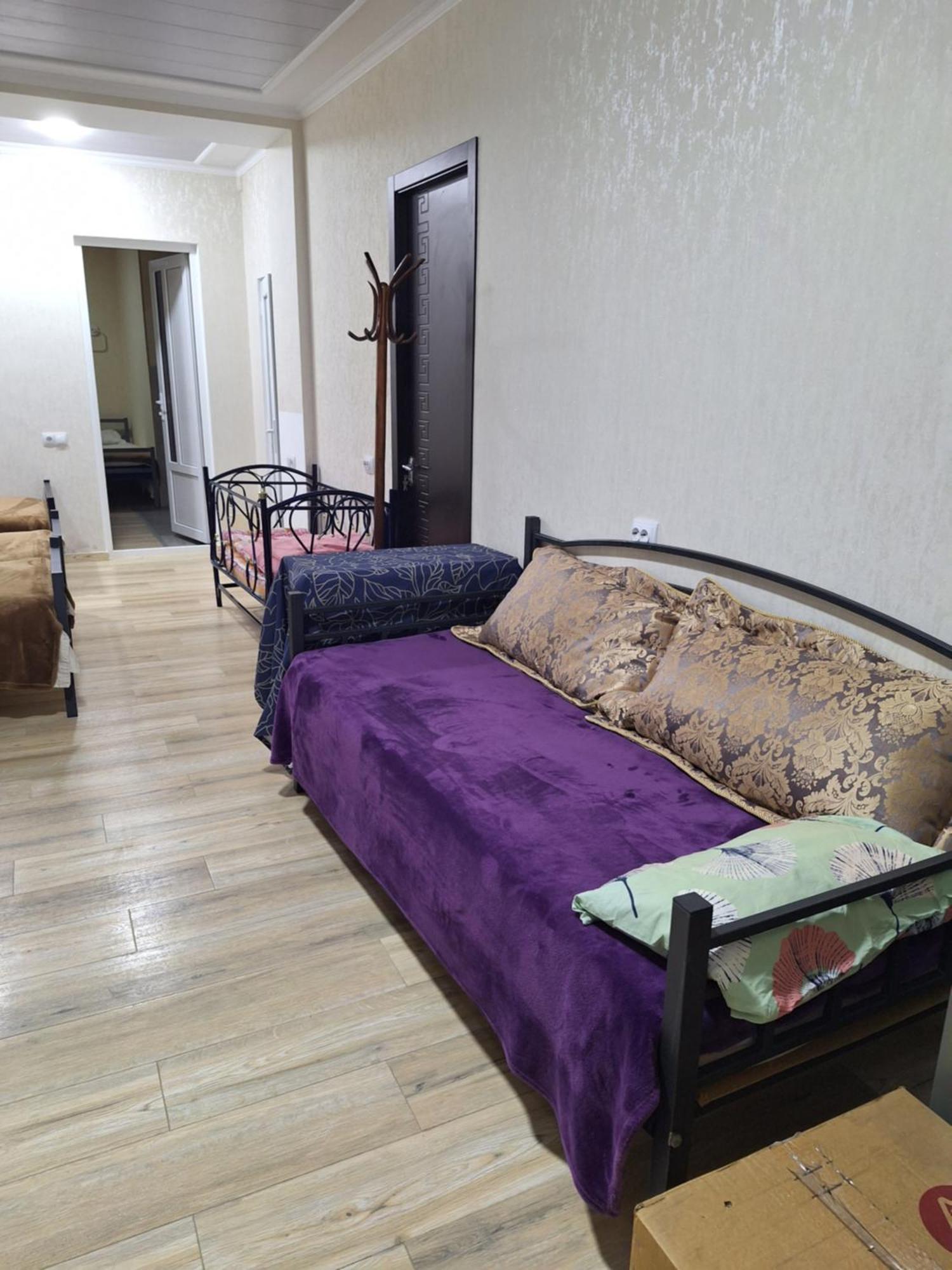 Guest House 15A Kutaisi Bagian luar foto